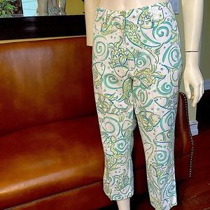Lilly Pulitzer 🤍💚 size 10. Fishy pattern.    Great condition!